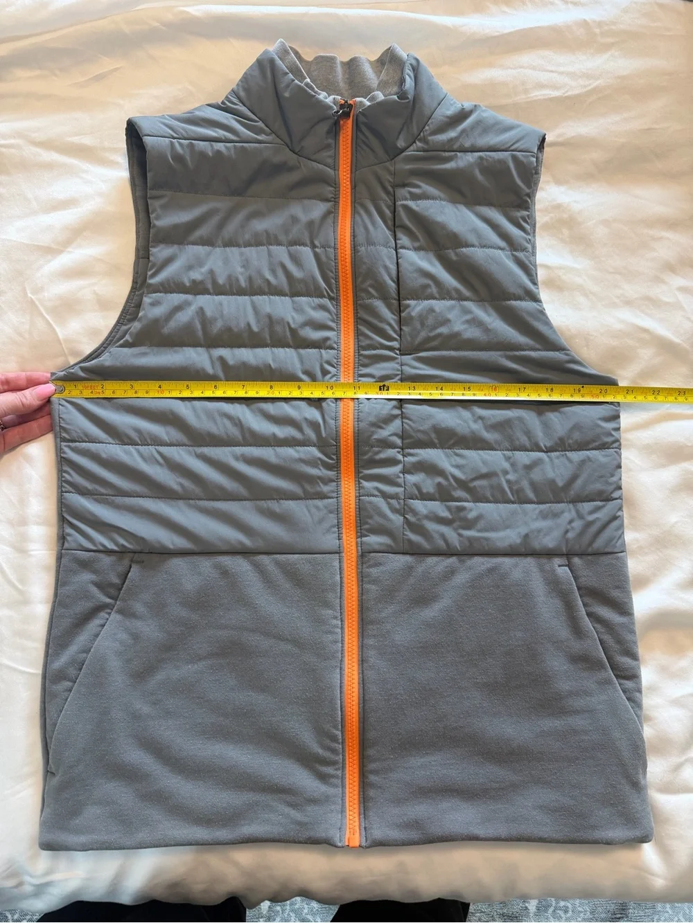 Lululemon Men's Vest, M